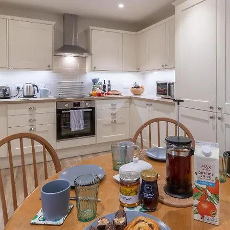 Trinity Cottage, Holiday home *
